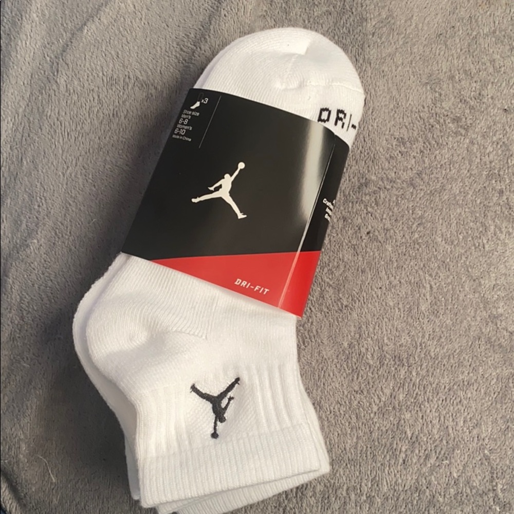Jordan Dry-Fit ankle socks  size M